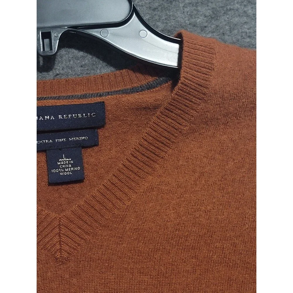 Banana Republic large Extra Fine Merino pullover sweatshirt v-neck burnt orange